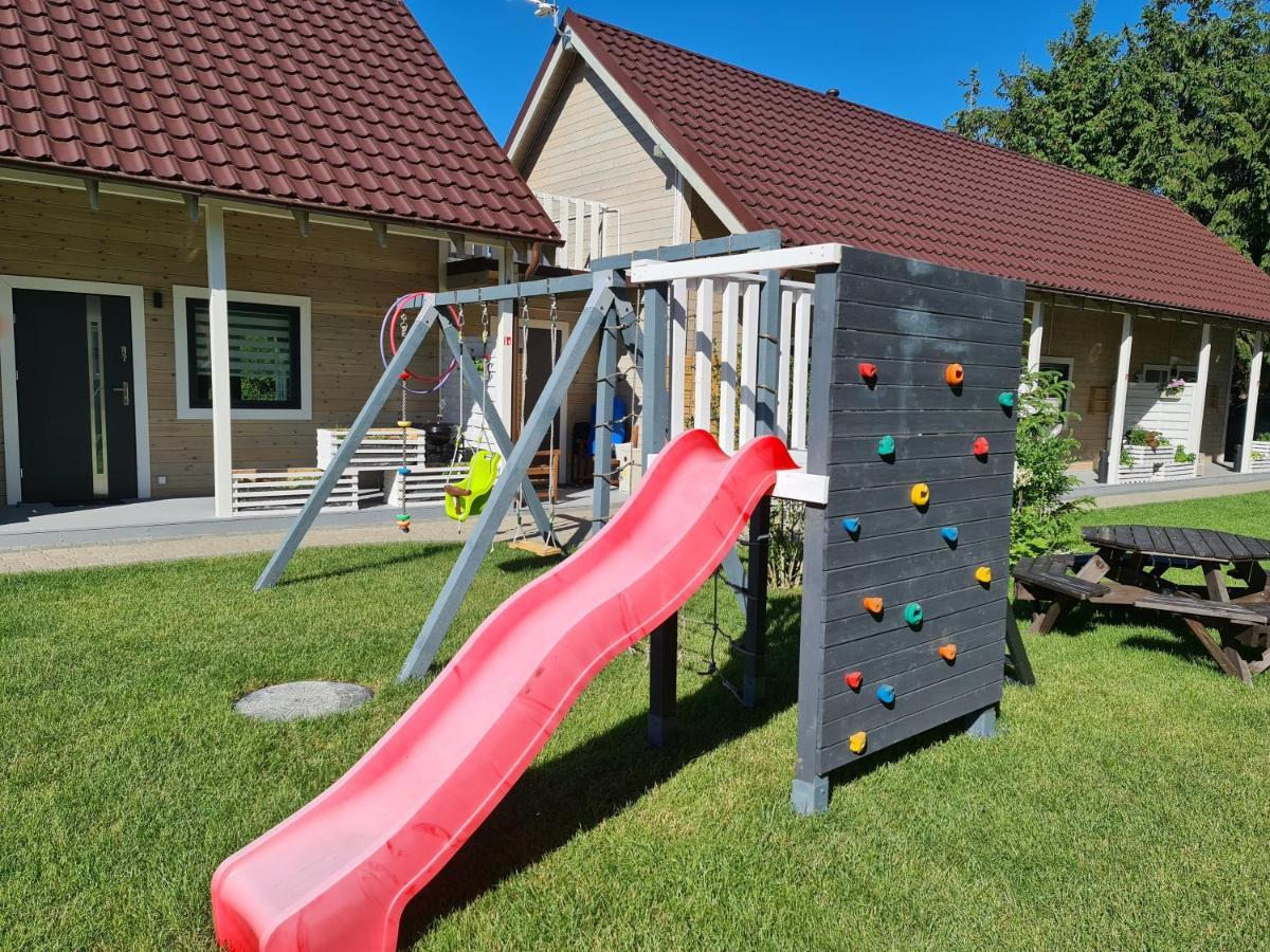 Ekosfera Pilawa Z Podgrzewanym Basenem Apartment